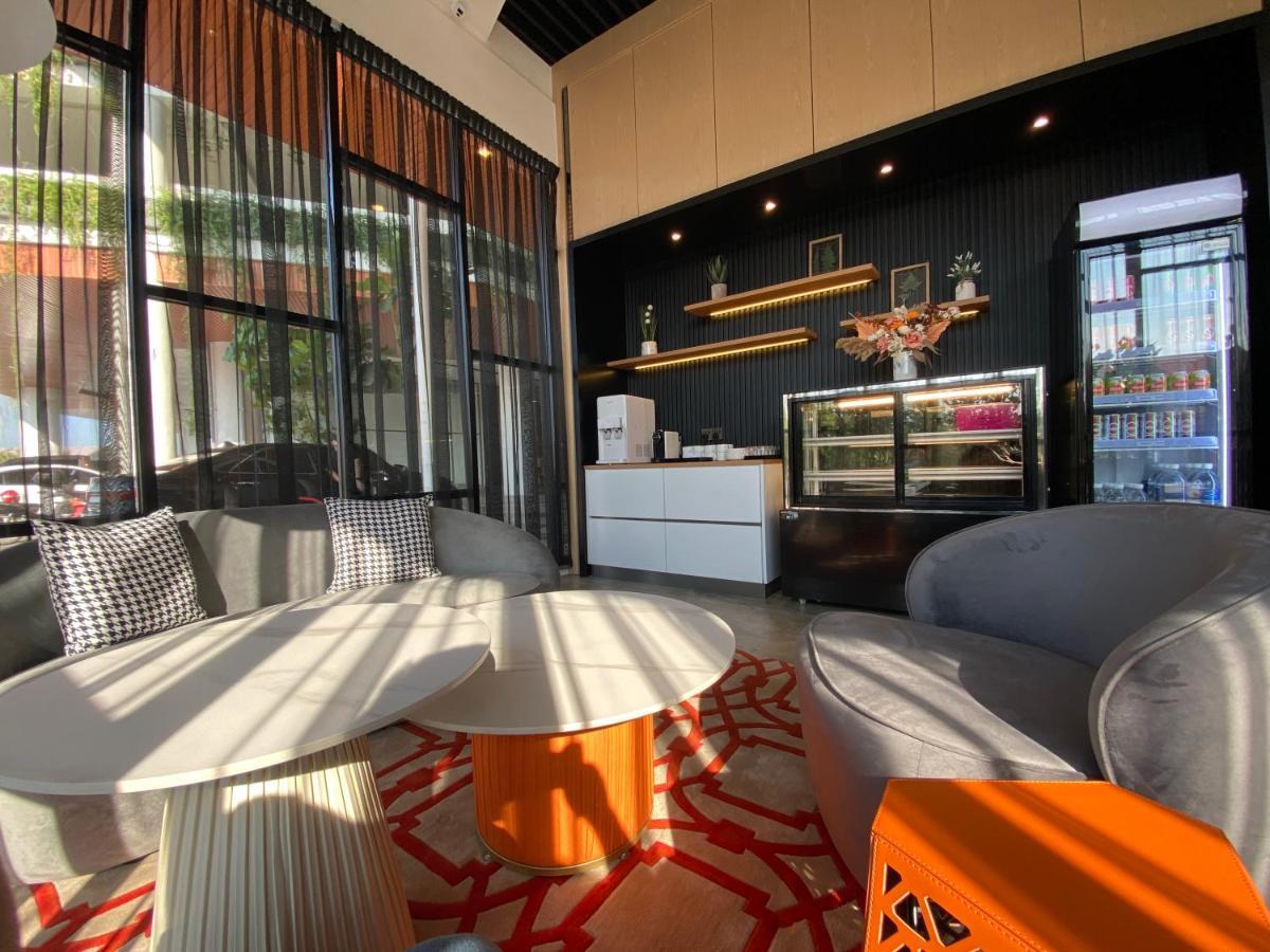 Otel Hotel Suite Sibu Buitenkant foto